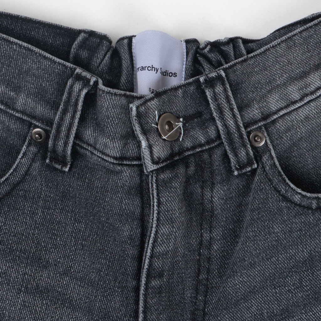 HIERARCHY STUDIOS Spellbound - Grey Basic Jorts