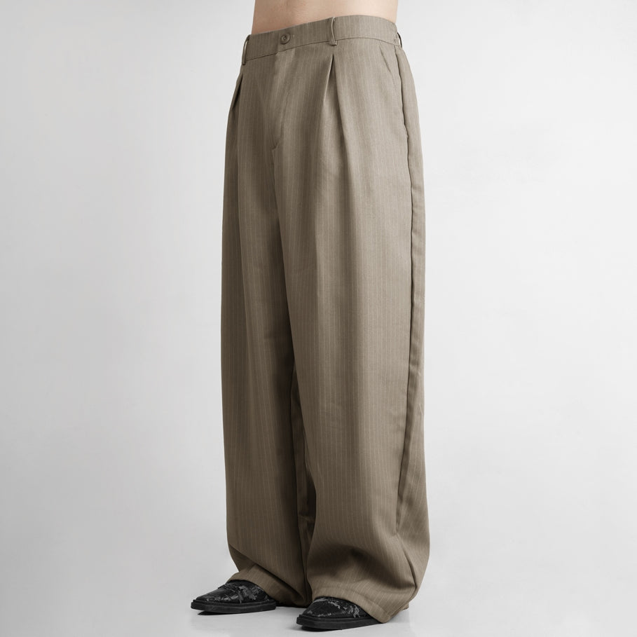 HIERARCHY STUDIOS Unruled - Stripes Mocca Tuck Trousers