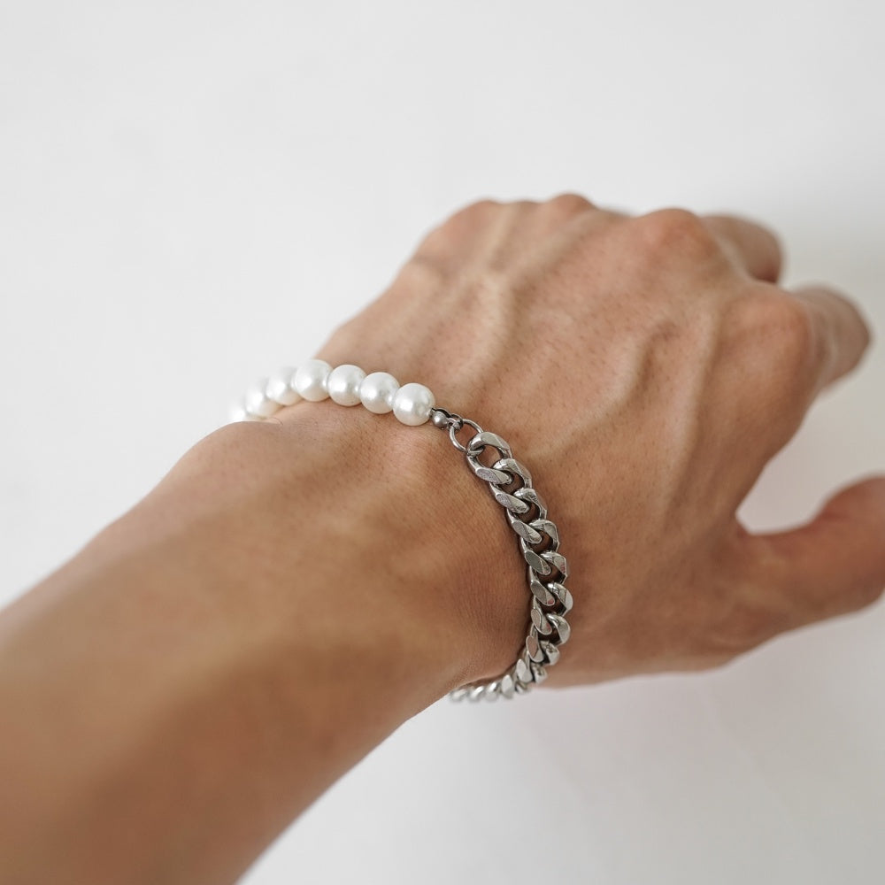 Hierarchy Studios - Pearl Chain Bracelet