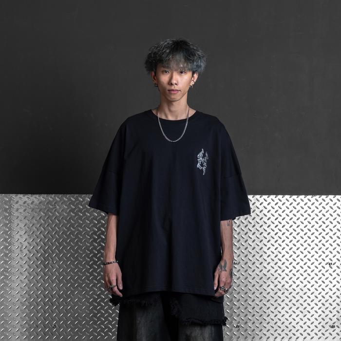 Black Hysteria Wide Oversized T-Shirt