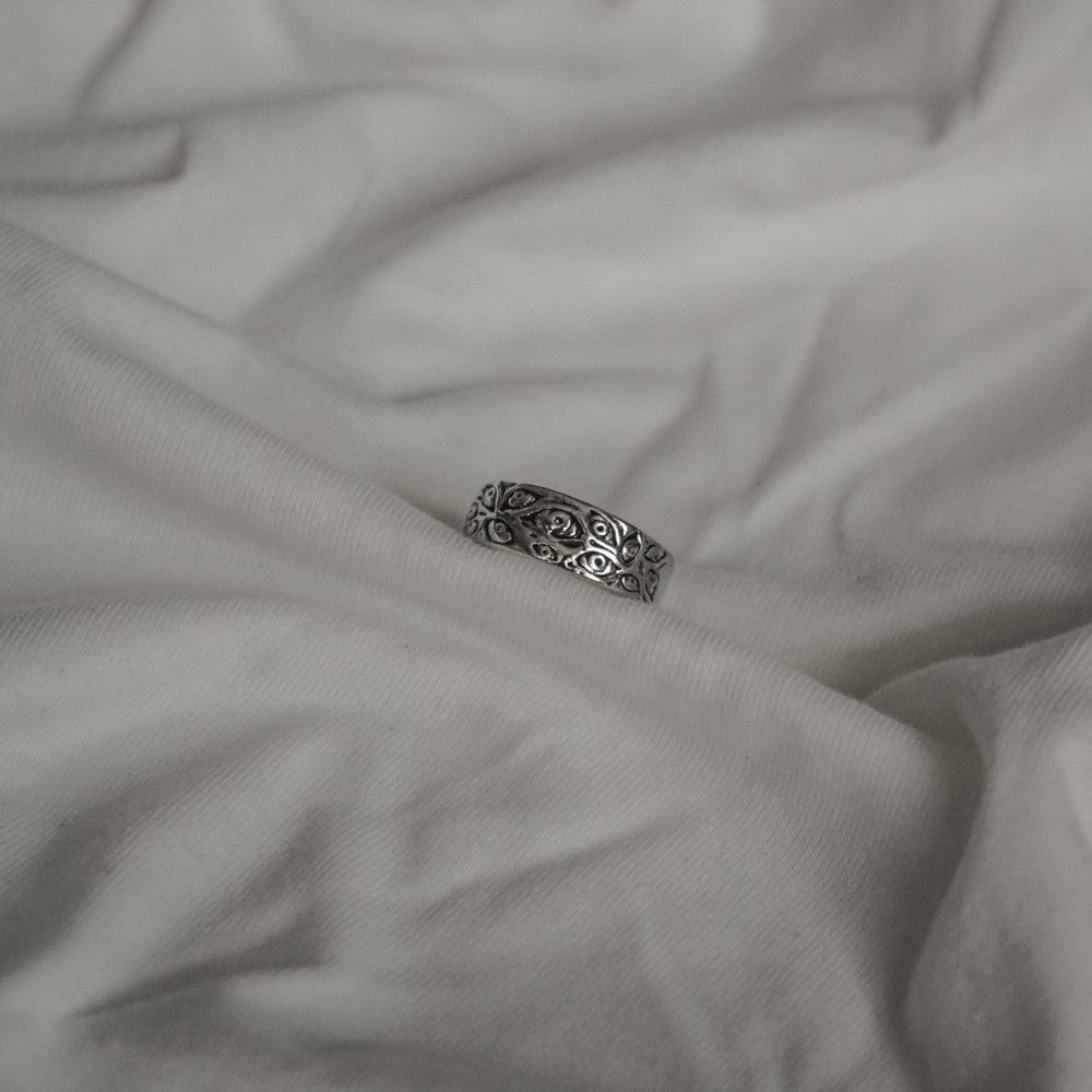 Thousand Eyes Ring
