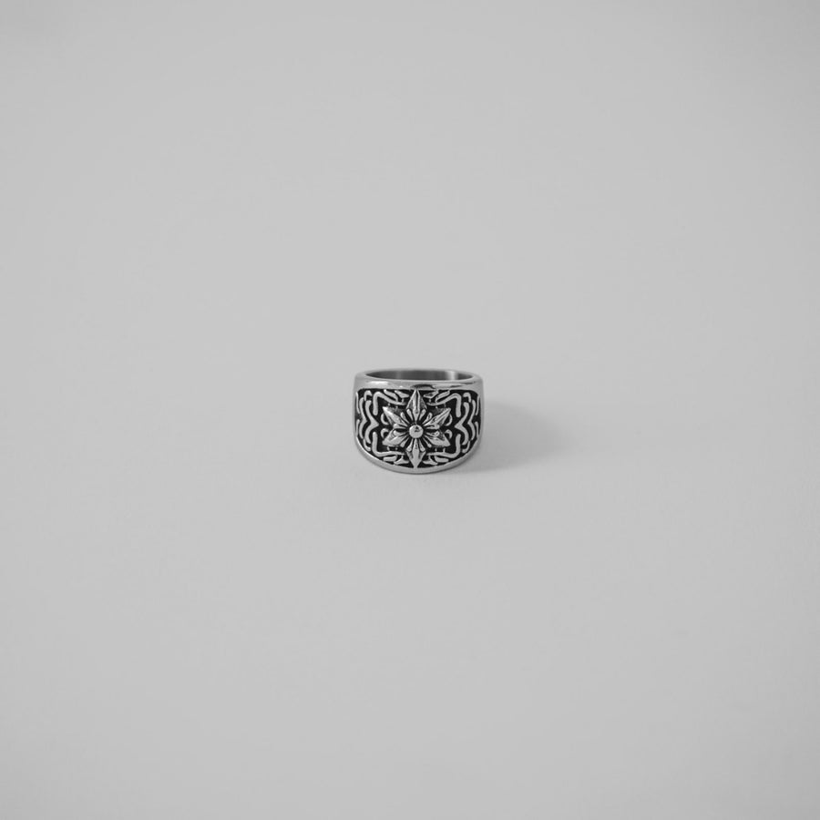 Six Star Ring