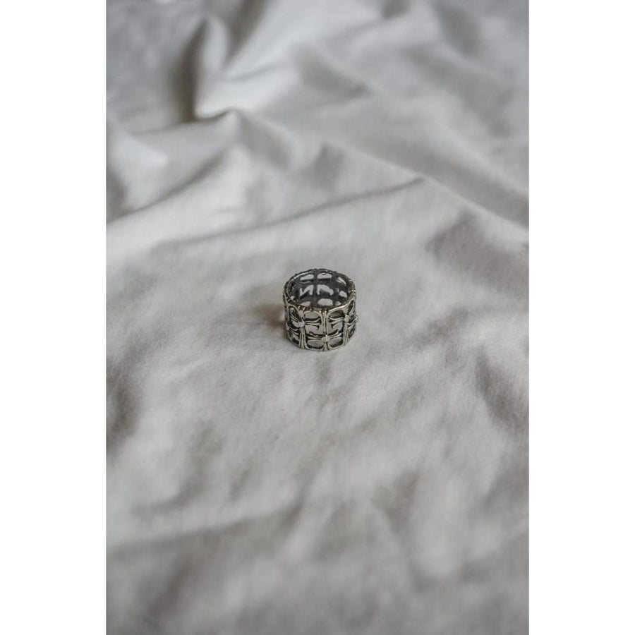 Circle Vintage Cross Ring