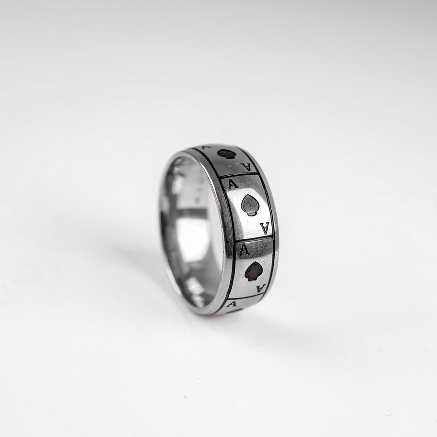 Circle Spade Ring