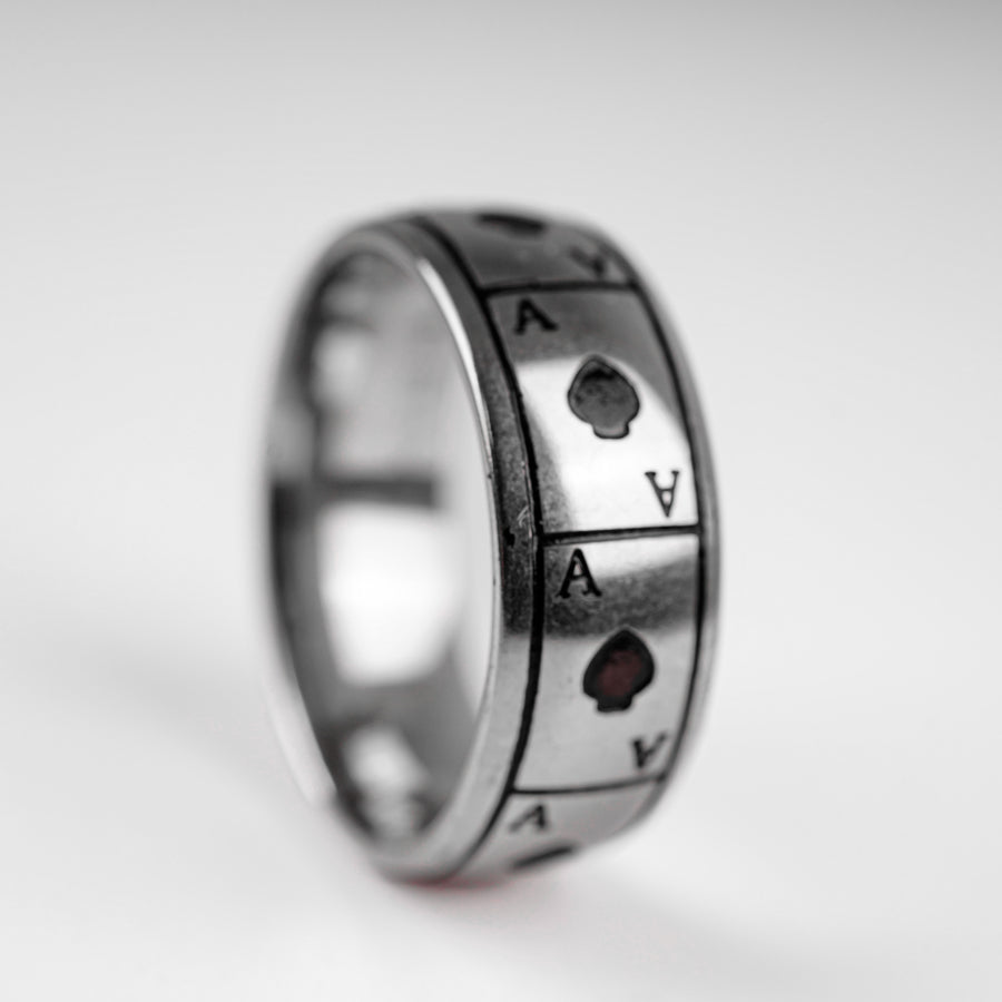 Circle Spade Ring