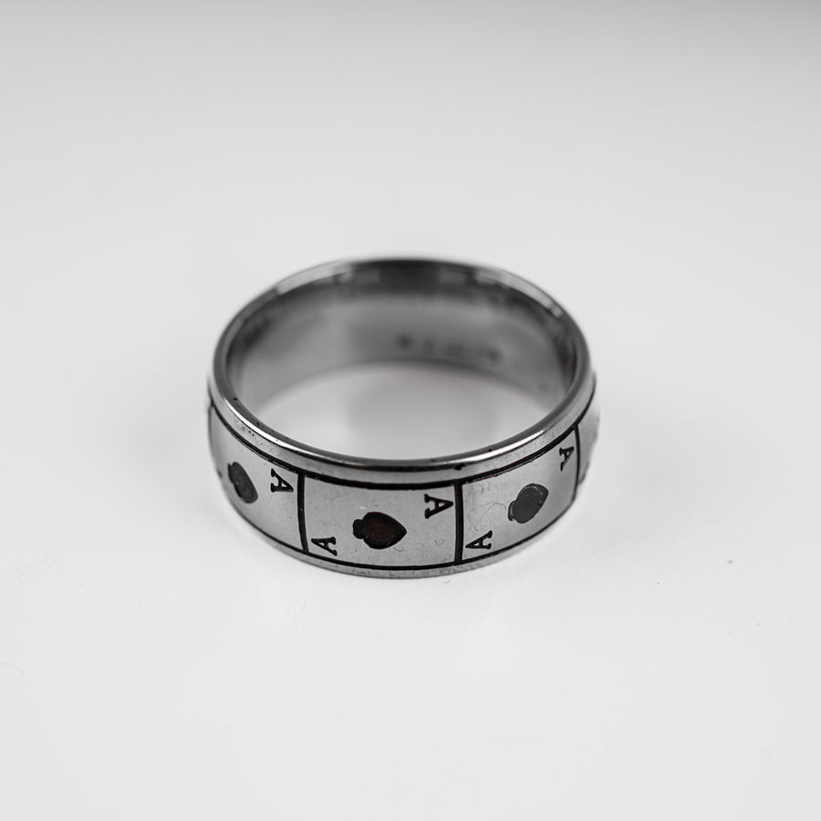 Circle Spade Ring