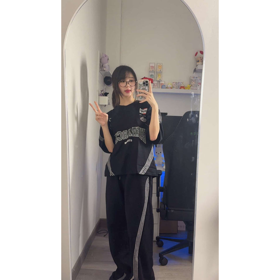 Four Stripes Baggy Pants