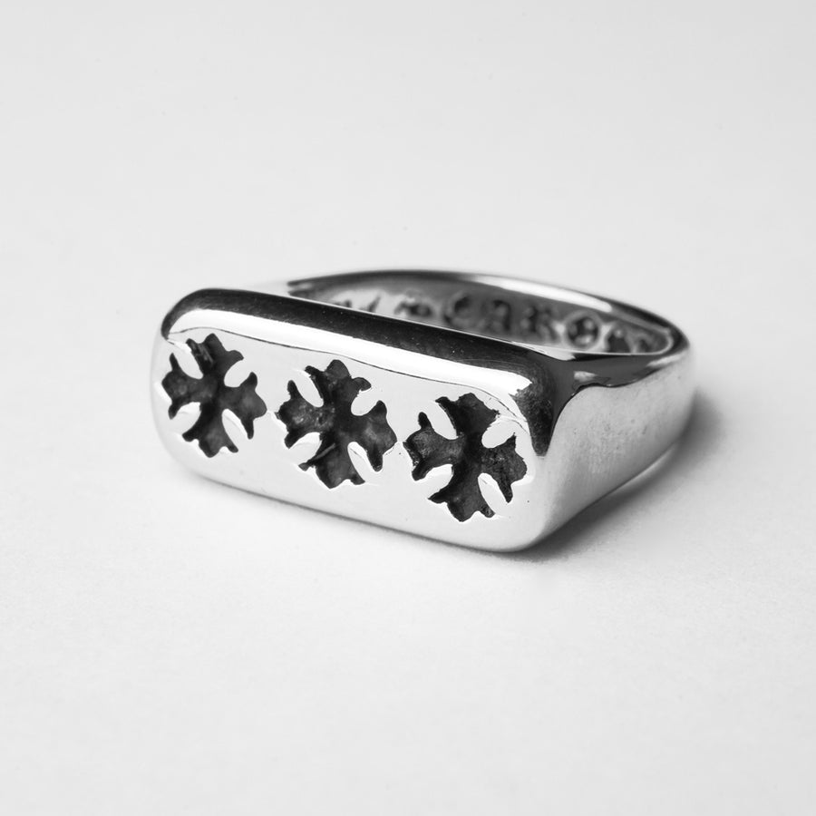 Hierarchy Studios - Fist Cross Ring