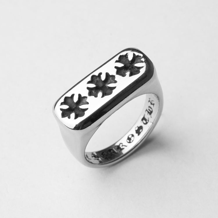 Hierarchy Studios - Fist Cross Ring