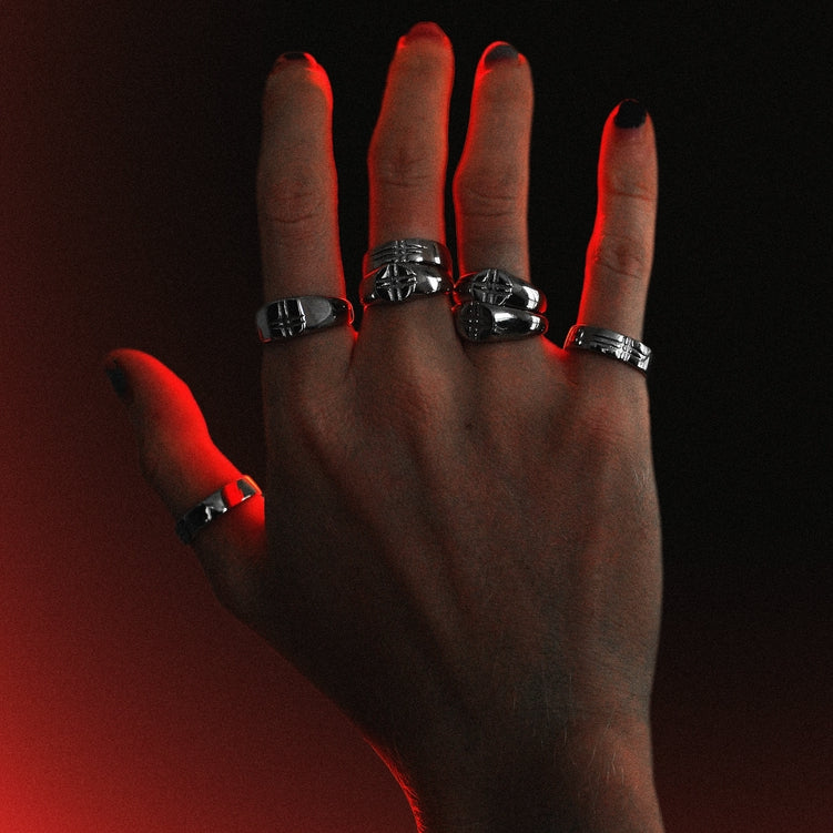 HIERARCHY STUDIOS ENE - Square Not Equal Logo Ring