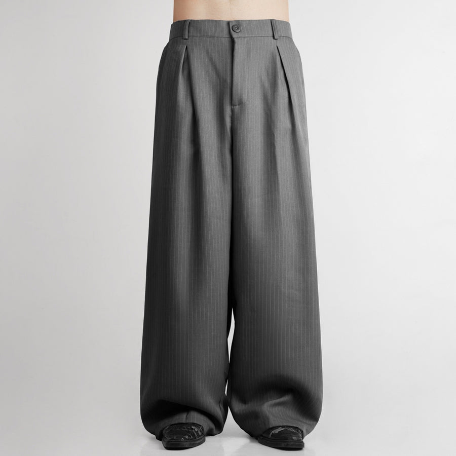 HIERARCHY STUDIOS Unruled - Stripes Dark Grey Tuck Trousers