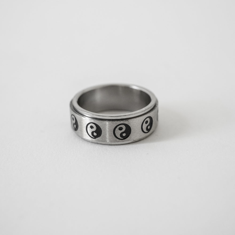 Rotating Yin Yang Ring
