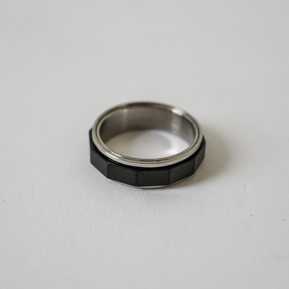 Rotating Prism Ring