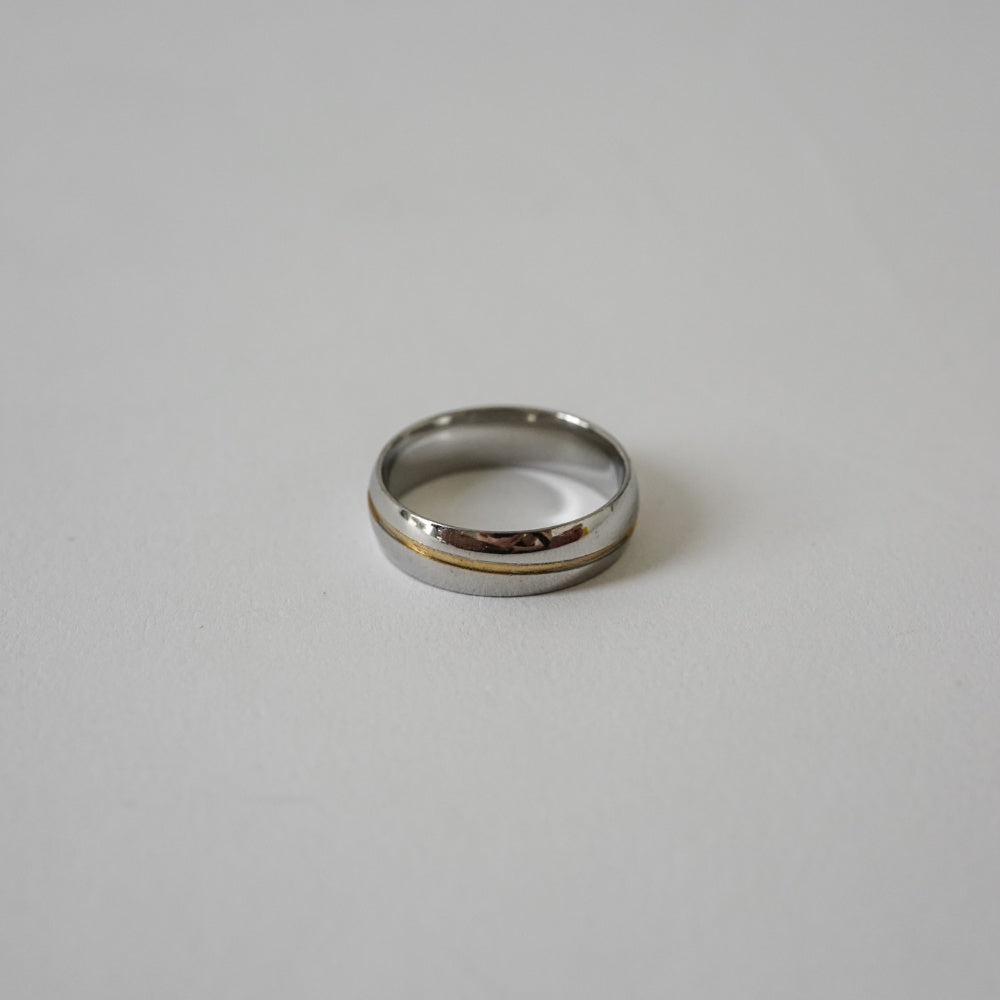 Diagonal Strike Ring