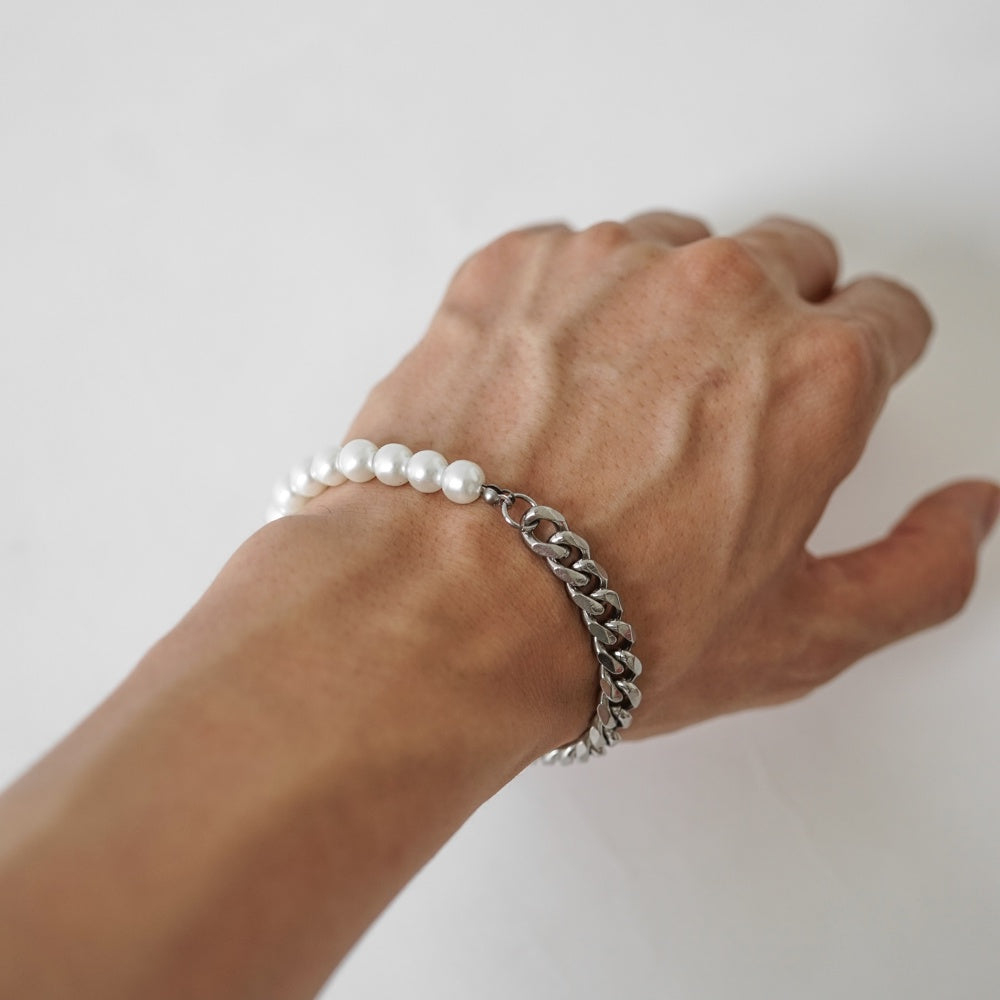 Hierarchy Studios - Pearl Chain Bracelet