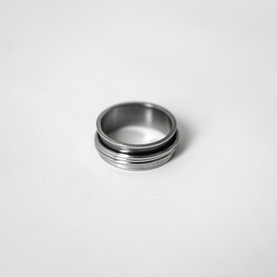 Loops Ring