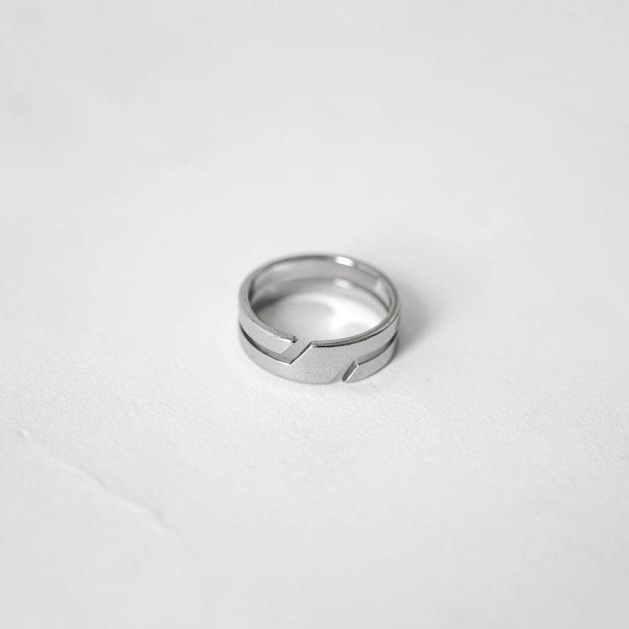 Broken Ring