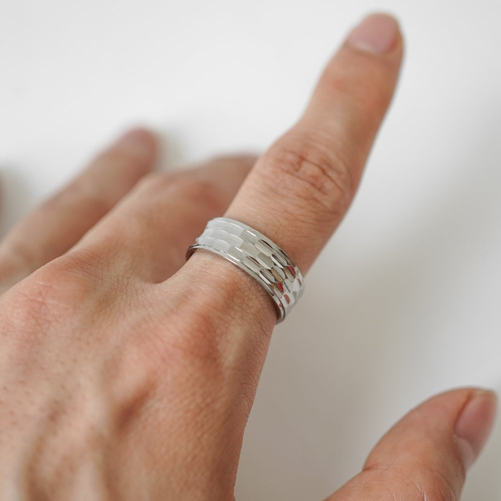 Jagged Ring