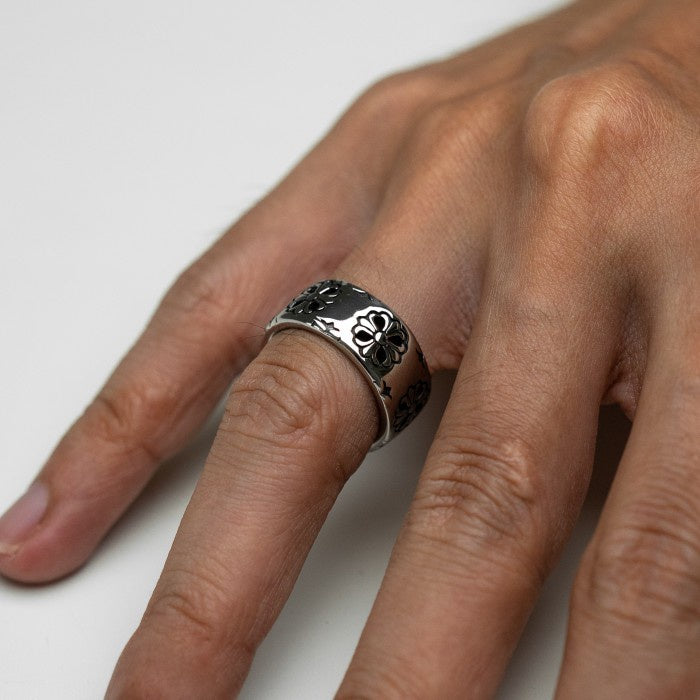 Hierarchy Studios - Royal Cross Ring